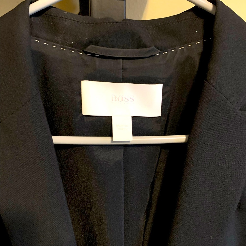 boss suit jacket. worn twice. i got too fat😣